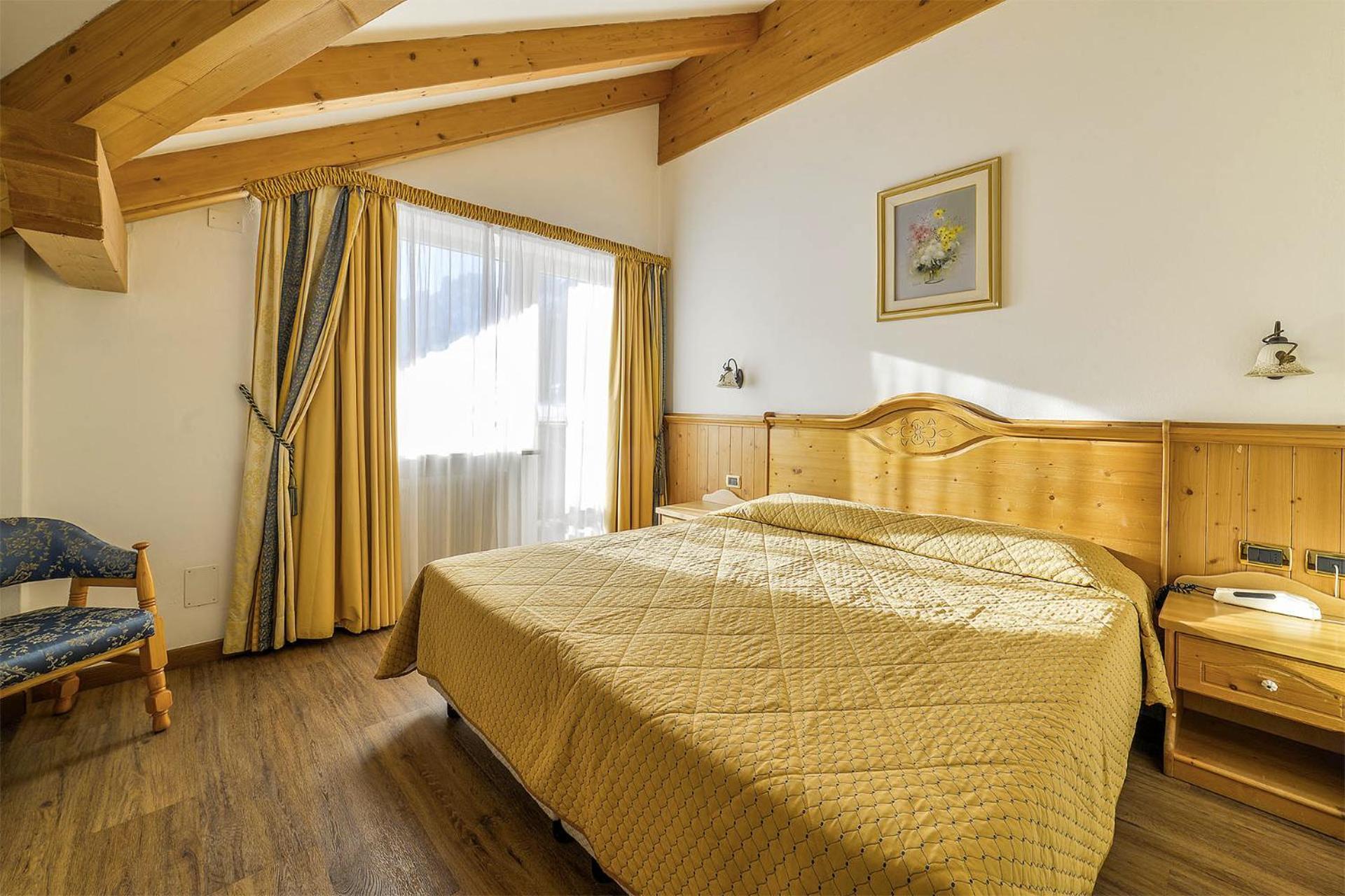 Alpenhotel Panorama กัมปีเตลโลดีฟัสซา ภายนอก รูปภาพ